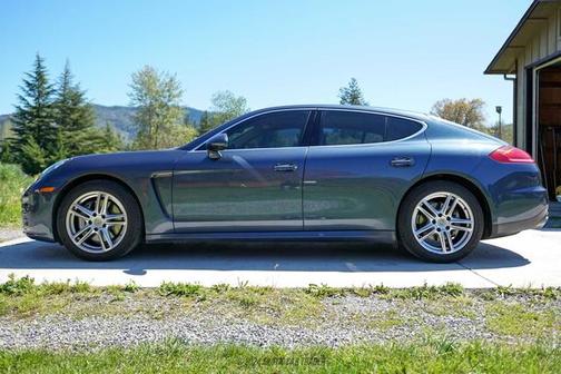 2015 Porsche Panamera 4S