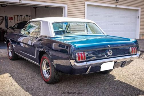 1965 Ford Mustang Base