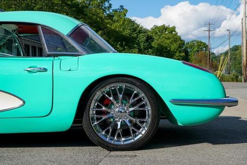 1960 Chevrolet Corvette Base