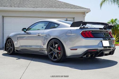 2021 Ford Shelby GT500 Base