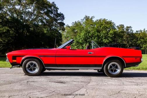 1972 Ford Mustang Base