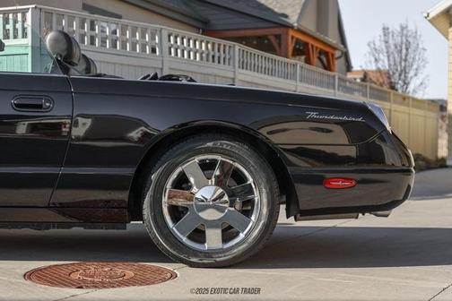 2002 Ford Thunderbird Base