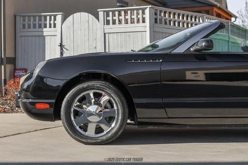 2002 Ford Thunderbird Base