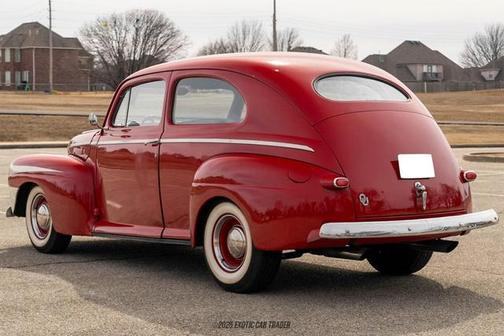 1946 Ford Deluxe Base