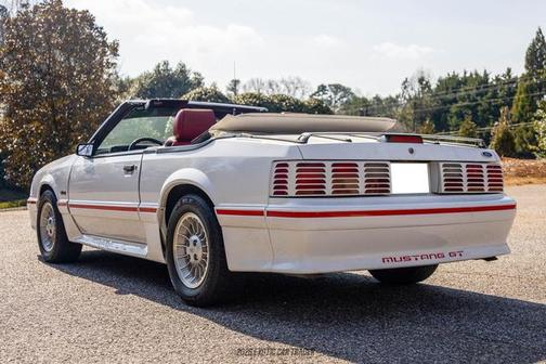 1987 Ford Mustang GT