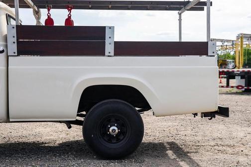 1957 Ford F100 Base