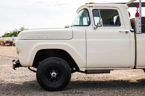 1957 Ford F100 Base