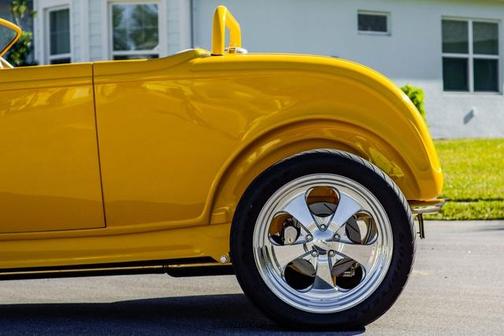 1932 Ford Model B Roadster Highboy Hot Rod
