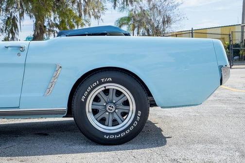 1965 Ford Mustang Base