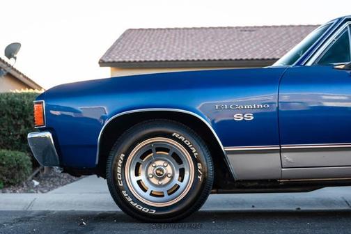 Blue 1972 Chevrolet El Camino Base