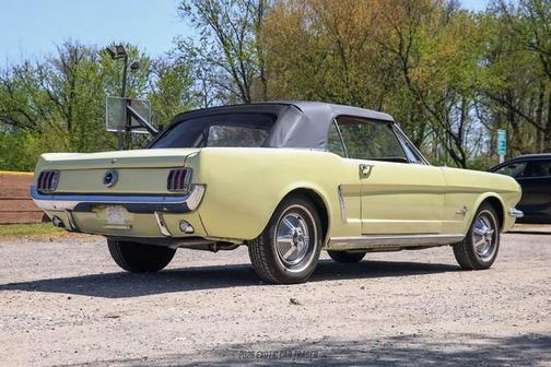1965 Ford Mustang Base
