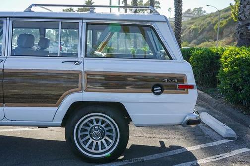 1991 Jeep Grand Wagoneer