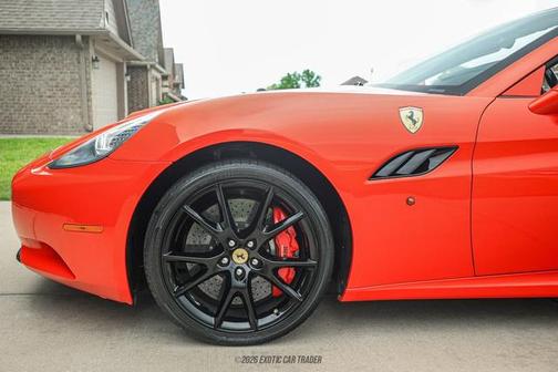 2012 Ferrari California Base