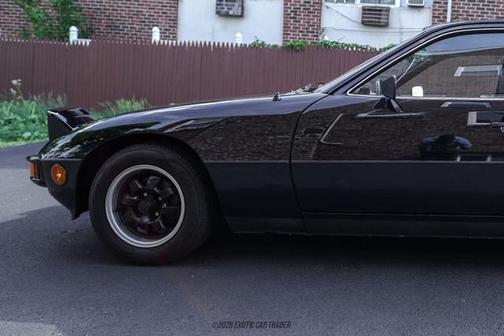Black 1978 Porsche 924