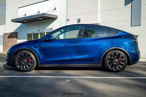 2025 Tesla Model Y Performance Dual Motor All-Wheel Drive