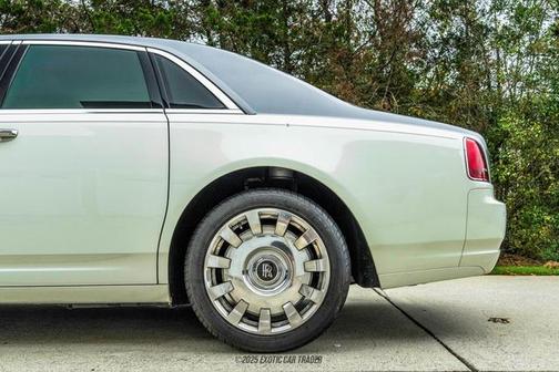2015 Rolls-Royce Ghost Base