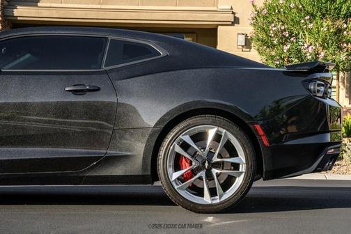 Panther Black Metallic Tintcoat 2024 Chevrolet Camaro 2SS