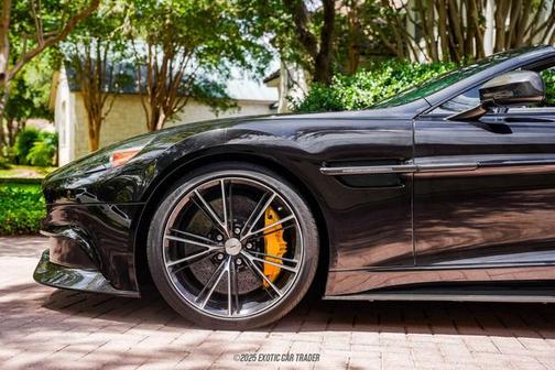 2015 Aston Martin Vanquish Volante