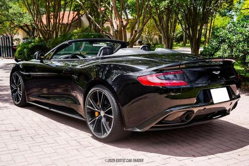 2015 Aston Martin Vanquish Volante
