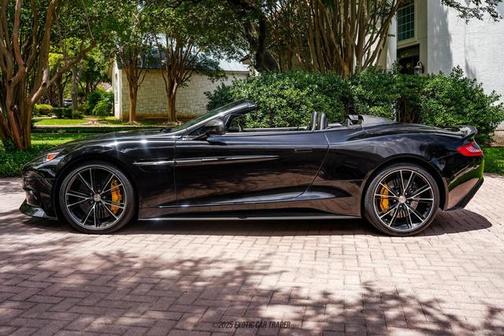 2015 Aston Martin Vanquish Volante