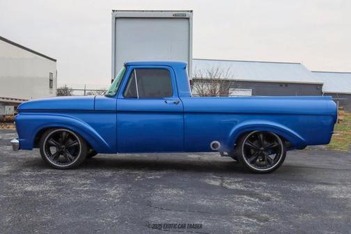 1961 Ford F100 Base
