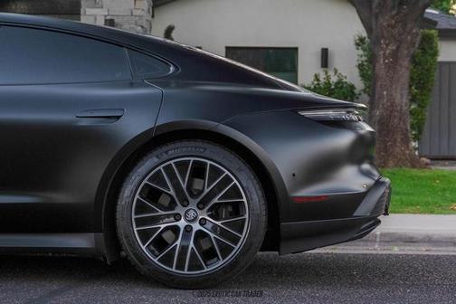 2023 Porsche Taycan 4S