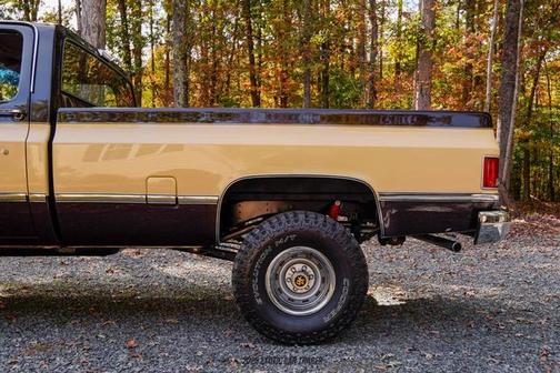 1986 Chevrolet Pickup Truck Base