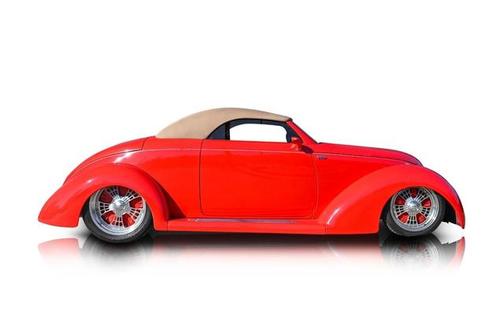 1939 Ford Deluxe Base