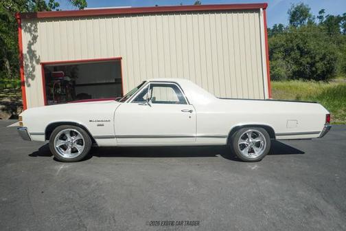 Antique White 1971 Chevrolet El Camino Base