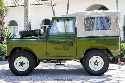 1976 Land Rover Series III Base