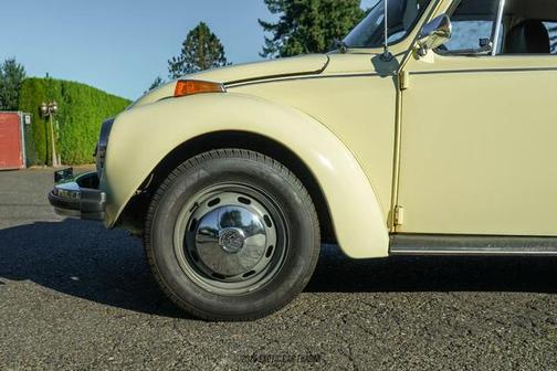 1974 Volkswagen Super Beetle Base