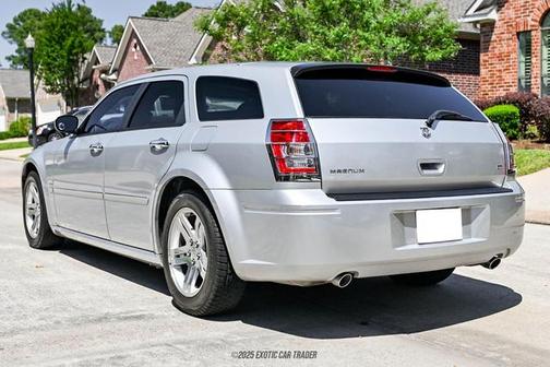 2005 Dodge Magnum RT