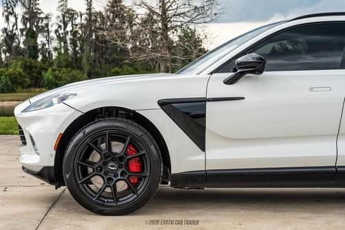 2021 Aston Martin DBX 