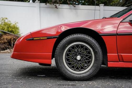 Red 1988 Pontiac Fiero GT