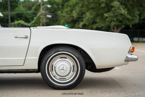 1964 Mercedes-Benz 230SL 