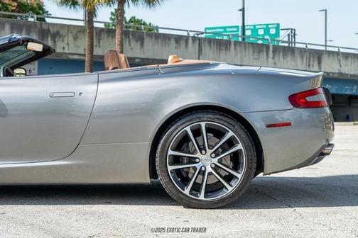 2006 Aston Martin DB9 Volante