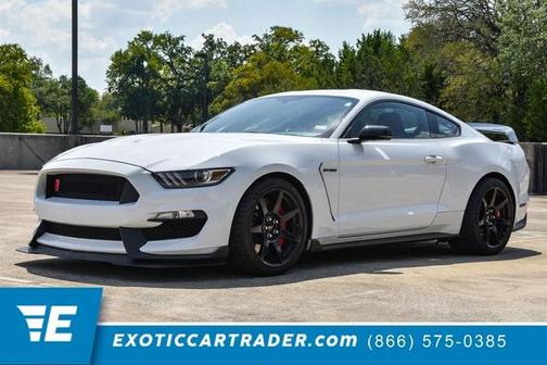 2016 Ford Shelby GT350R Base