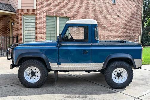 1984 Land Rover Defender Pickup