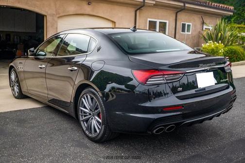2024 Maserati Quattroporte Modena Ultima Q4