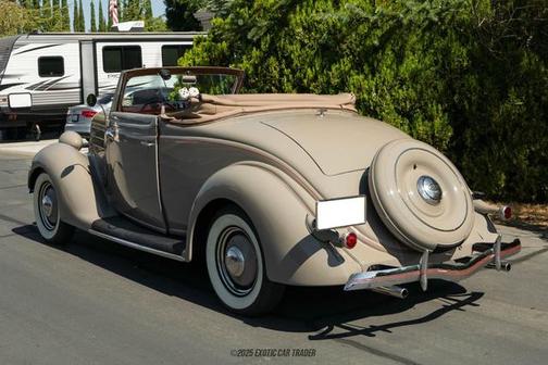 1936 Ford Deluxe Base