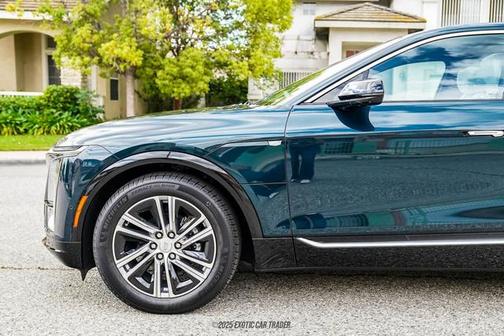 2025 Cadillac LYRIQ Luxury w/1SC