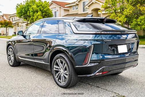 2025 Cadillac LYRIQ Luxury w/1SC