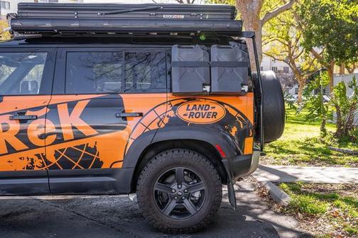 2023 Land Rover Defender 110 S