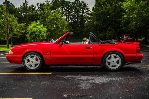 1992 Ford Mustang LX 5.0L Sport