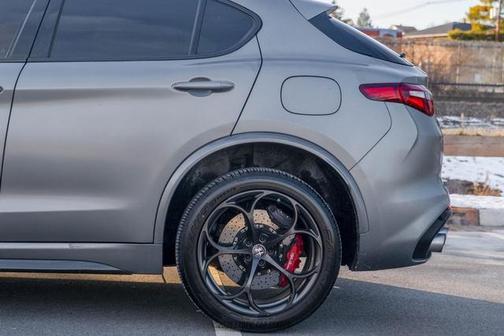 2019 Alfa Romeo Stelvio Quadrifoglio