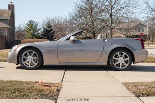 2004 Cadillac XLR Base