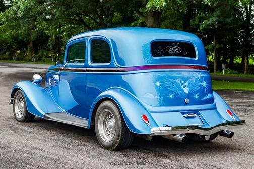 1933 Ford Model 40 Tudor Sedan