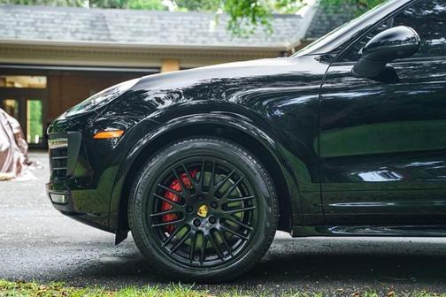 2017 Porsche Cayenne GTS
