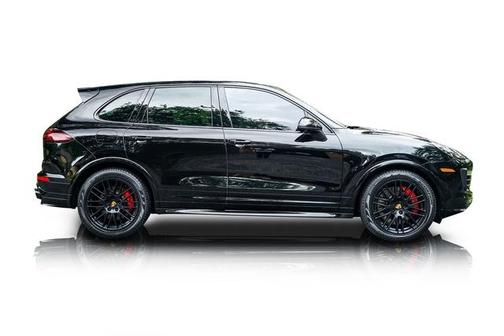 2017 Porsche Cayenne GTS