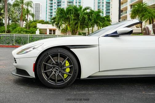 2019 Aston Martin DB11 Volante